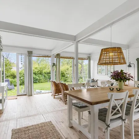 Holiday home Stunning In With Wifi